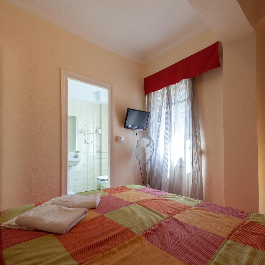 Hostal Manjon Burgo Esterno foto